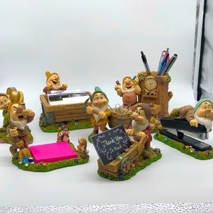 DISNEY SNOW WHITE & SEVEN DWARFS DESK SET 7 PIECES